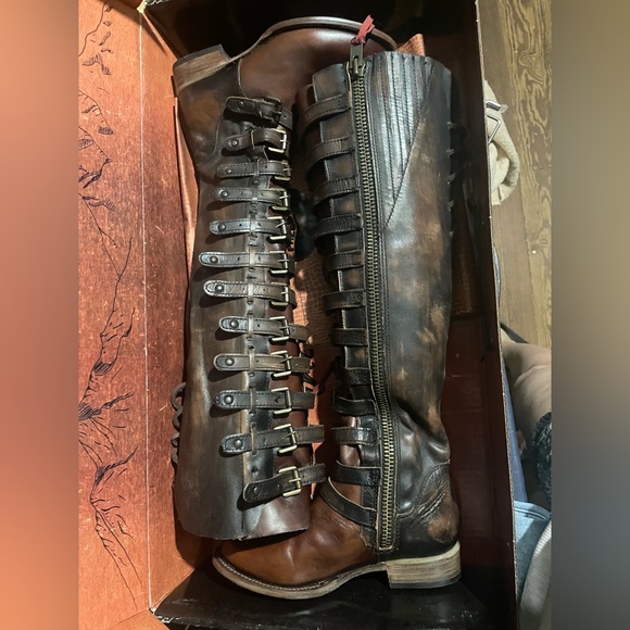 Rylan - Picture 3 of 5